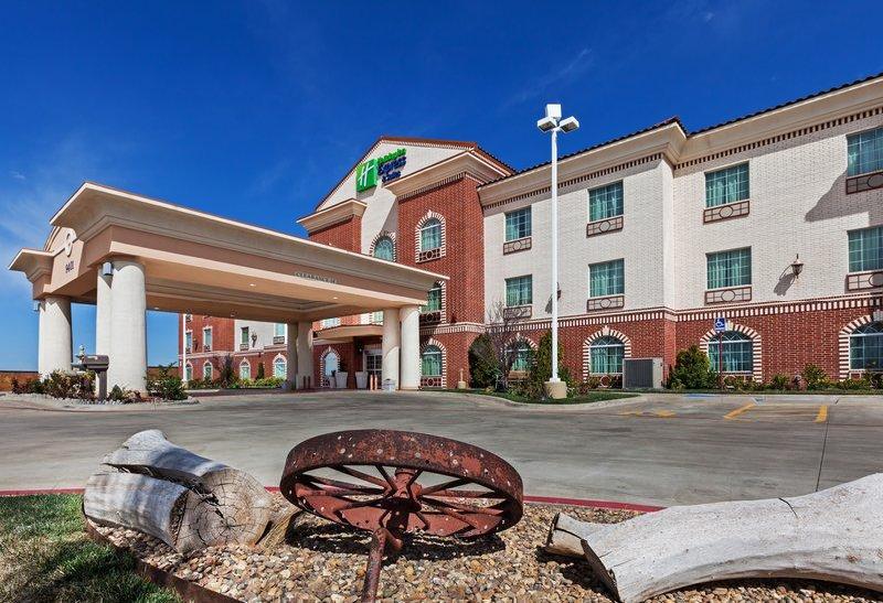 Holiday Inn Express Hotel & Suites Amarillo East - image 2