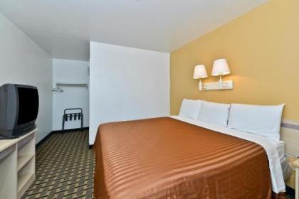 Americas Best Value Inn Amarillo Airport/Grand Street - image 3