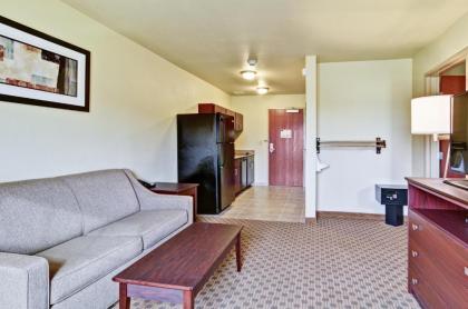 Cobblestone Inn & Suites - Ambridge - image 15