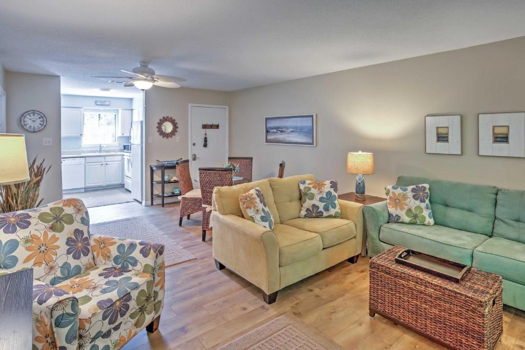Amelia Island Condo with Onsite Pool and Beach Access! - image 3