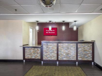 Red Roof Inn Ames - image 5