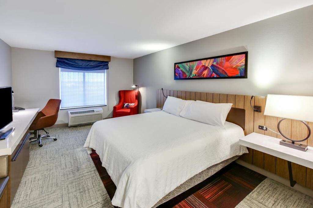 Hilton Garden Inn Ames - image 7