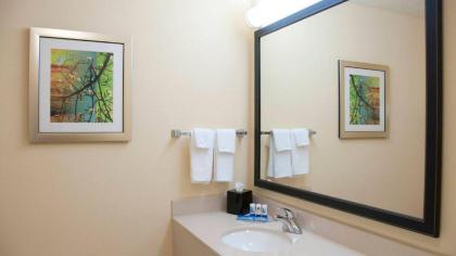 Fairfield Inn & Suites Ames - image 7