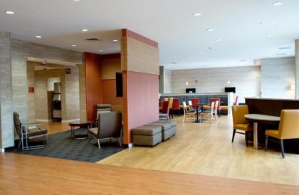 TownePlace Suites by Marriott Ames - image 8