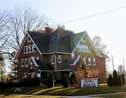 Iowa House Historic Inn Ames Iowa