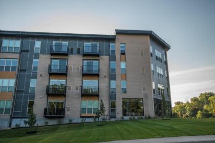 Frontdesk Core Apts Campustown Ames IA - image 5