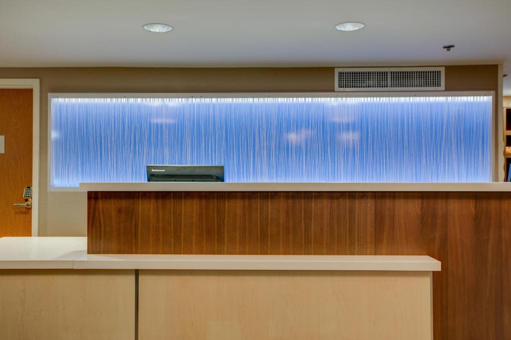 Fairfield Inn by Marriott Amesbury - image 6