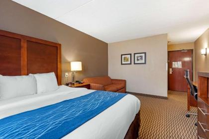 Comfort Inn University - image 20