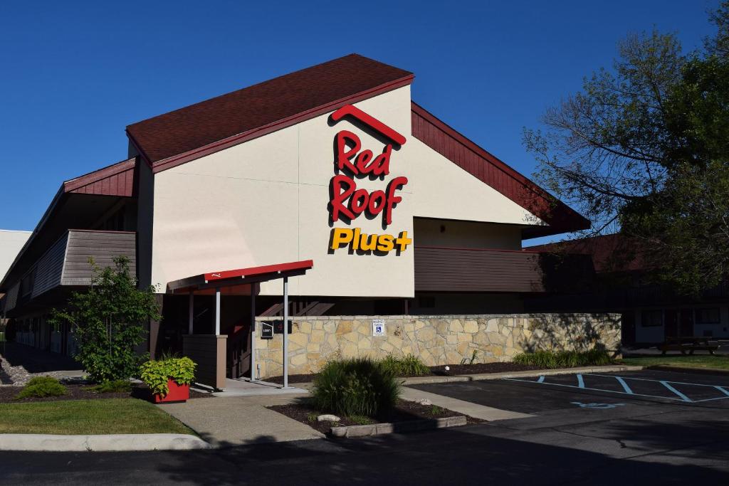 Red Roof Inn PLUS+ University at Buffalo - Amherst - main image