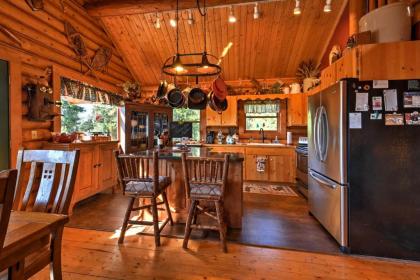 Anaconda Cabin with Fire Pit Walk to Georgetown Lake - image 12