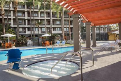 Four Points by Sheraton Anaheim - image 11