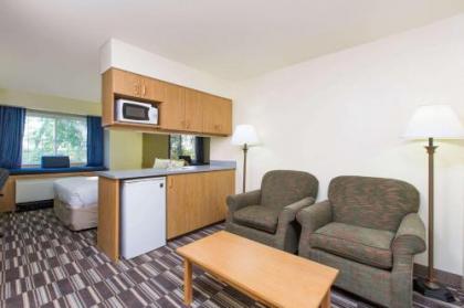 Microtel Inn & Suites Anchorage - image 4