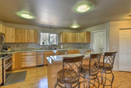 Hillside Anchorage Home by Hiking and Biking Trails! - image 2