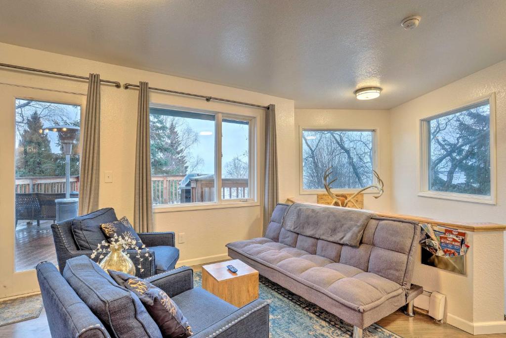 Coastal-View Apt Steps to Downtown Anchorage! - main image