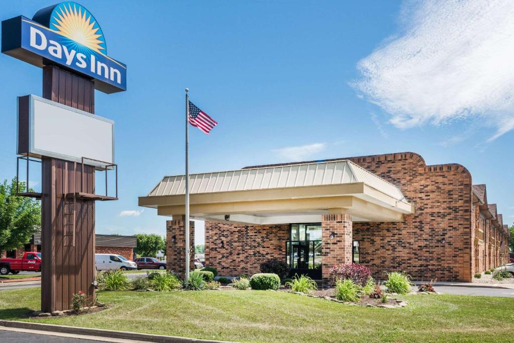 Days Inn by Wyndham Anderson IN - main image