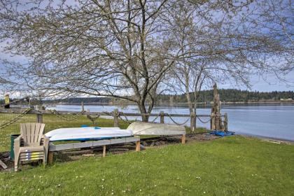 Waterfront Anderson Island Home with Kayaks - image 8