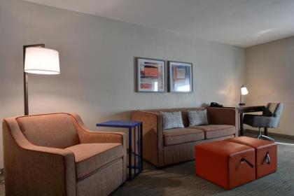 Hampton Inn Anderson - image 13