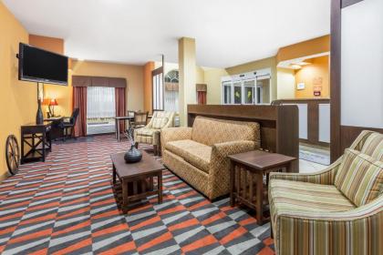 Microtel Inn and Suites by Wyndham Anderson SC - image 4