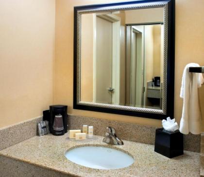 Courtyard by Marriott Boston Andover - image 12