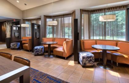 Courtyard by Marriott Boston Andover - image 4