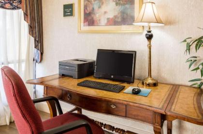 Quality Inn Near Joint Base Andrews-Washington Area - image 3