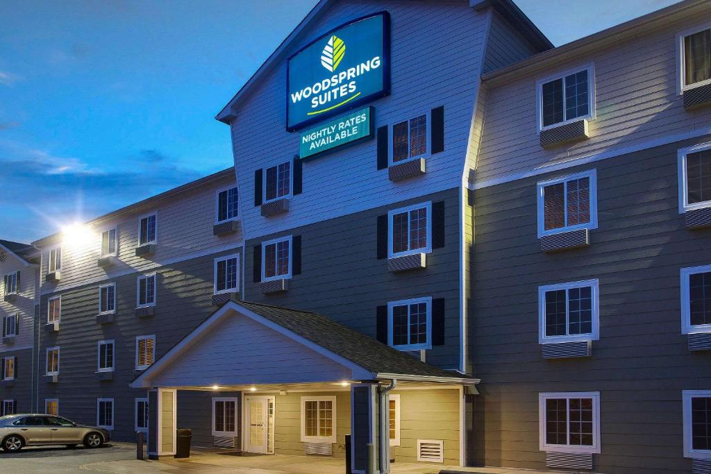 WoodSpring Suites Washington DC Andrews AFB - image 7