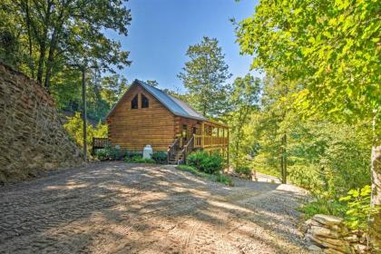 Andrews Cabin in Nantahala National Forest! - image 13