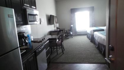 Oakwood Suites - image 10