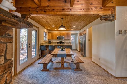 Tschirtart Cabin - 4 Bed 2 Bath Vacation home in Angel Fire - main image