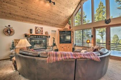 Luxe mtn View Retreat with Hot tub about 5 mi to Skiing Angel Fire New Mexico