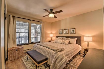 Modern Couples Condo with Loft and Wheeler Peak View! - image 16