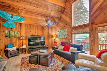 Angels Envy about Cabin with Deck 4 Miles to Ski Lift! - image 9