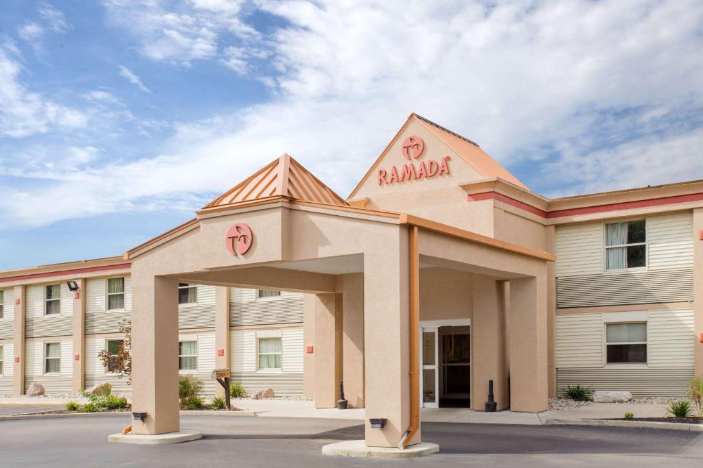 Ramada by Wyndham Angola/Fremont Area - main image