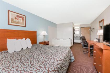 Days Inn by Wyndham Ankeny - Des Moines - image 9