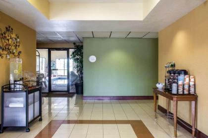 Econo Lodge Ankeny – Des Moines - image 3