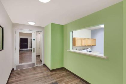 WoodSpring Suites Ankeny - image 4