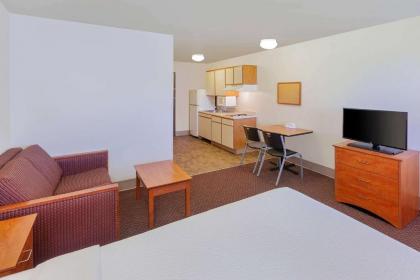 WoodSpring Suites Ankeny - image 8