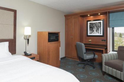 Hampton Inn Ann Arbor - North - image 18