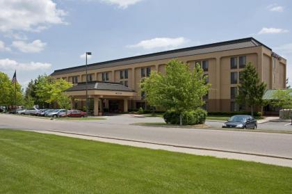 Hampton Inn Ann Arbor - North - image 4