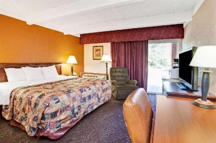 Days Inn by Wyndham Ann Arbor - image 7