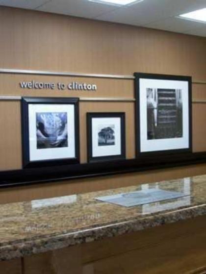 Hampton Inn Clinton - image 14