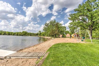 Clearwater Lake Getaway with Shared Pool and Boat Dock - image 13