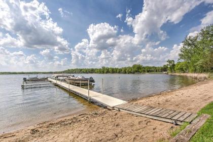 Clearwater Lake Getaway with Shared Pool and Boat Dock - image 3