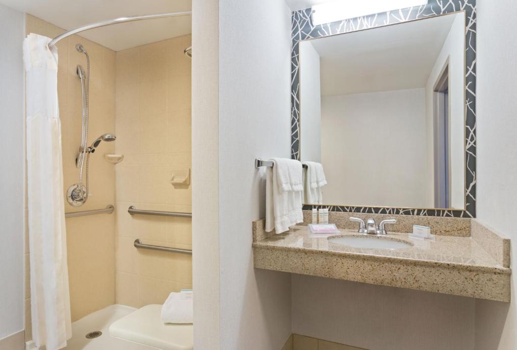 Hilton Garden Inn Annapolis - image 6