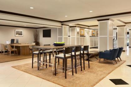 DoubleTree by Hilton Annapolis - image 13