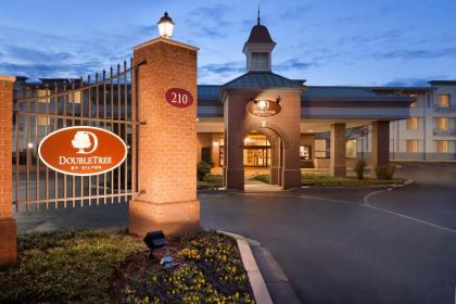 DoubleTree by Hilton Annapolis - image 18