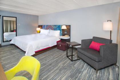 Hampton Inn & Suites Annapolis - image 10