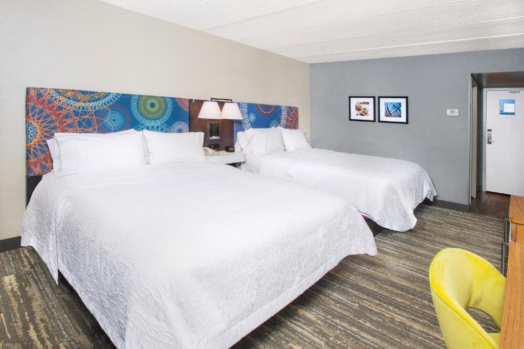 Hampton Inn & Suites Annapolis - image 2