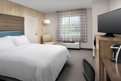 Holiday Inn Express Hotel & Suites Annapolis an IHG Hotel - image 14