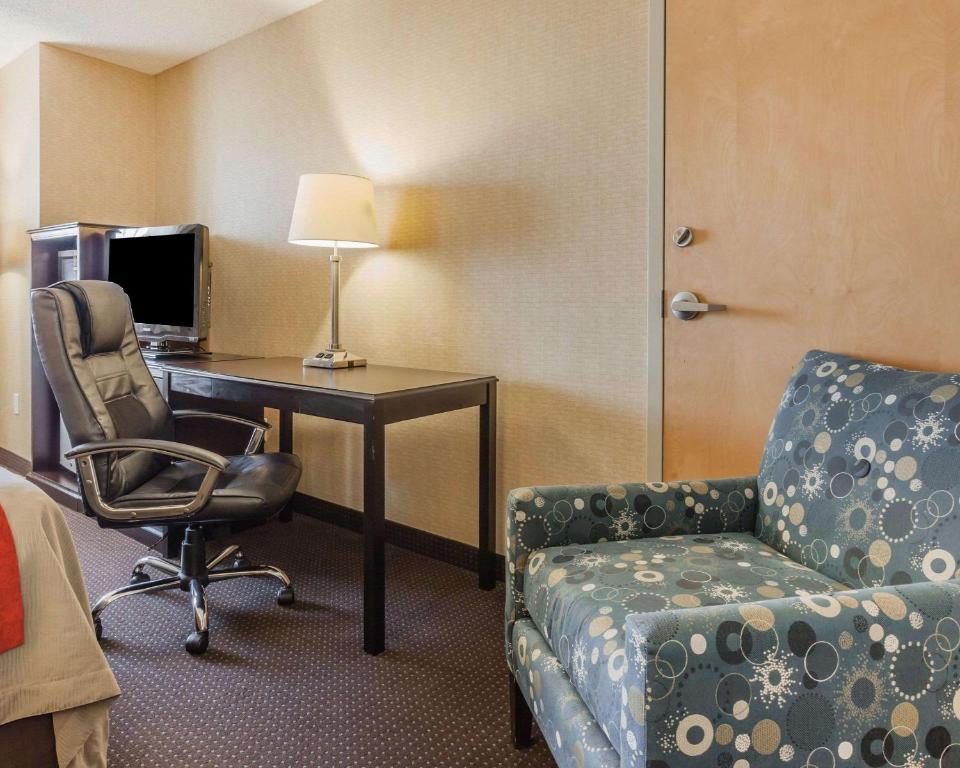 Comfort Inn Port Orchard - image 6